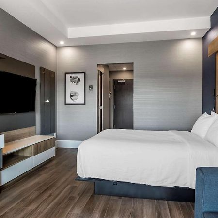 Quality Hotel & Conference Centre Едмъндстън Екстериор снимка